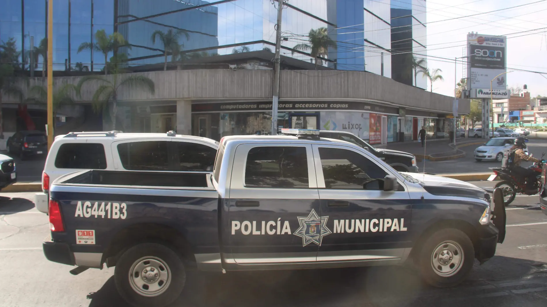 POLICIA MUNICIPAL (3)